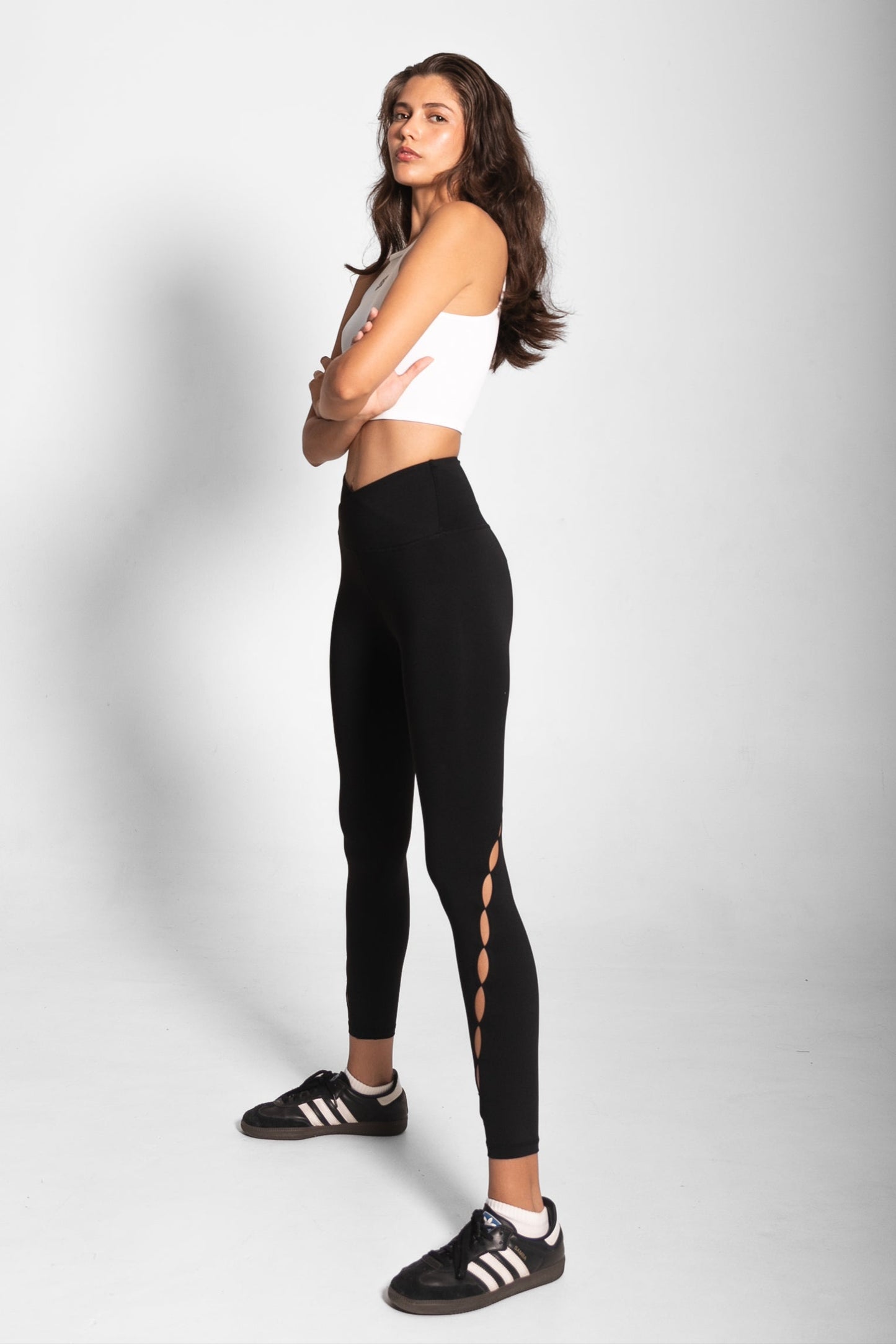 THE SCULPTING LASER LEGGINGS / BLACK