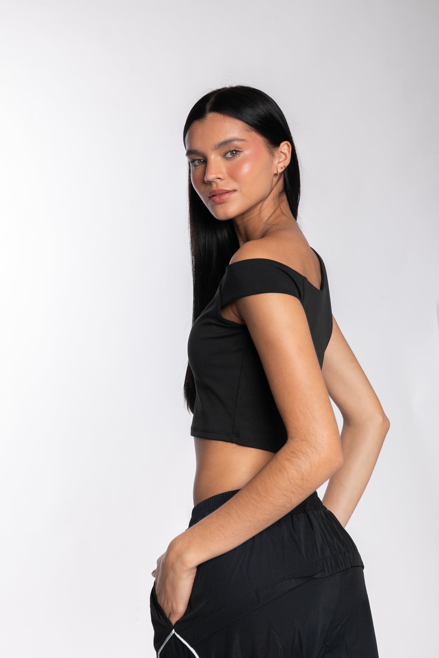 THE LISA TOP - BLACK
