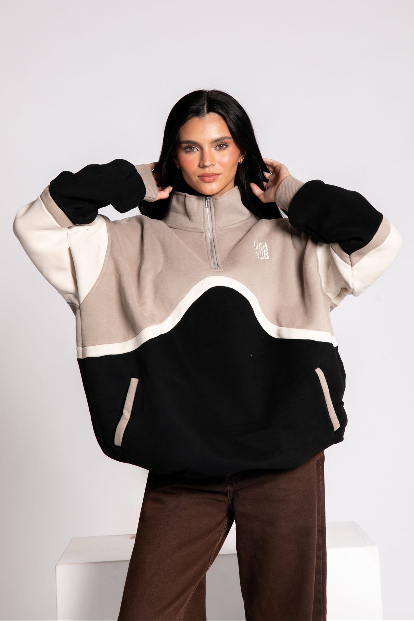 THE COLOR-BLOCK SWEATER - DARK