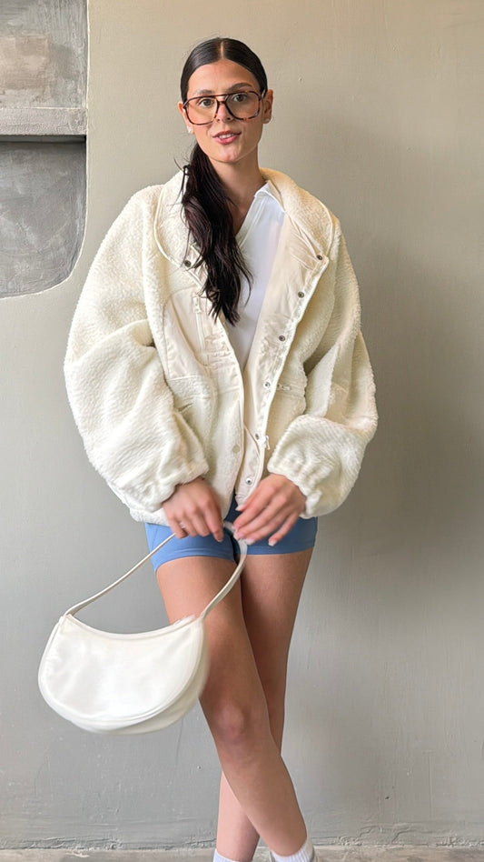 LA CHAQUETA SHERPA / CREMA