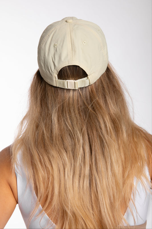 THE WATERPROOF CAP - BROWN & IVORY