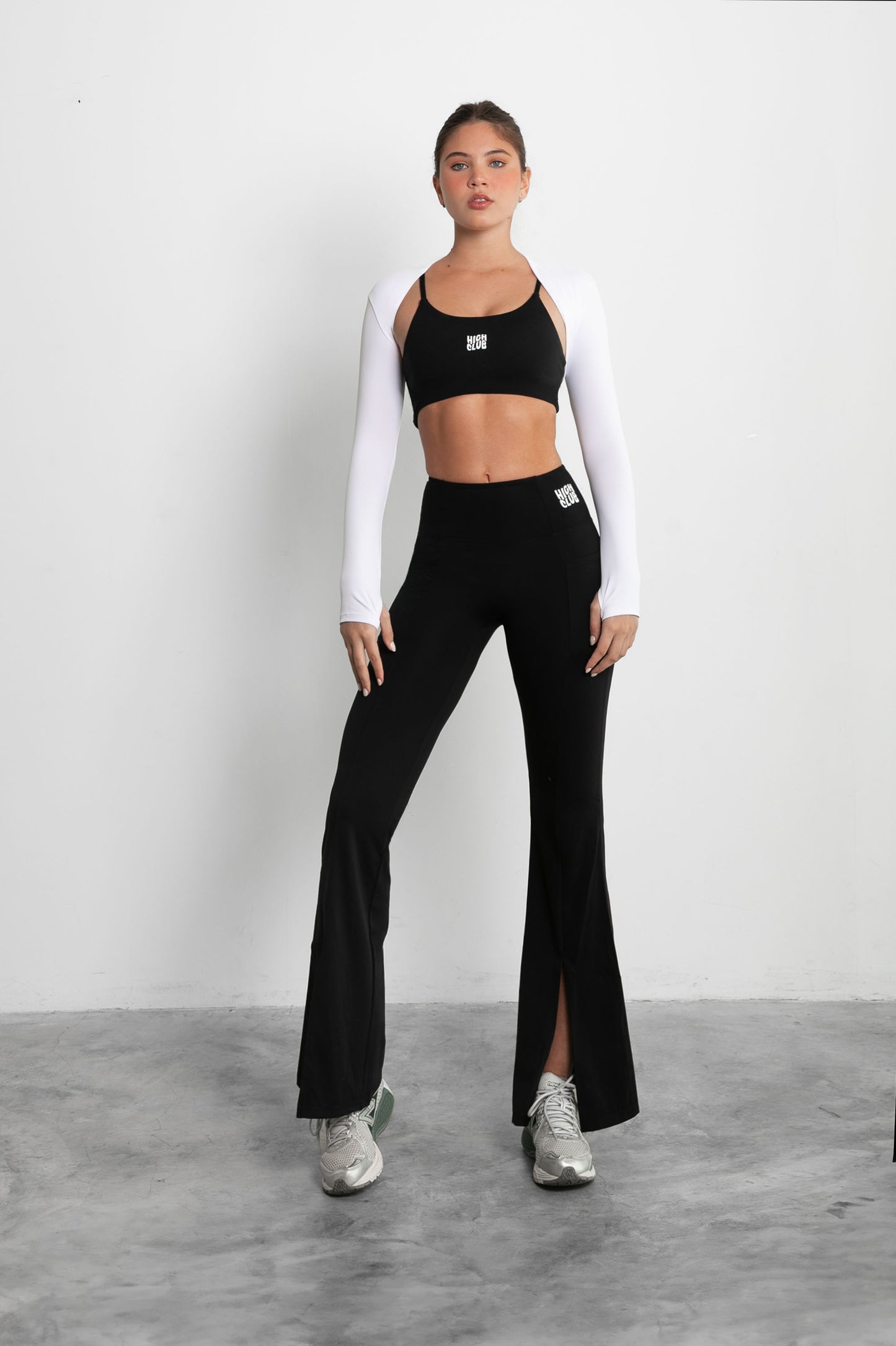 THE LORENA FLARE PANTS / BLACK