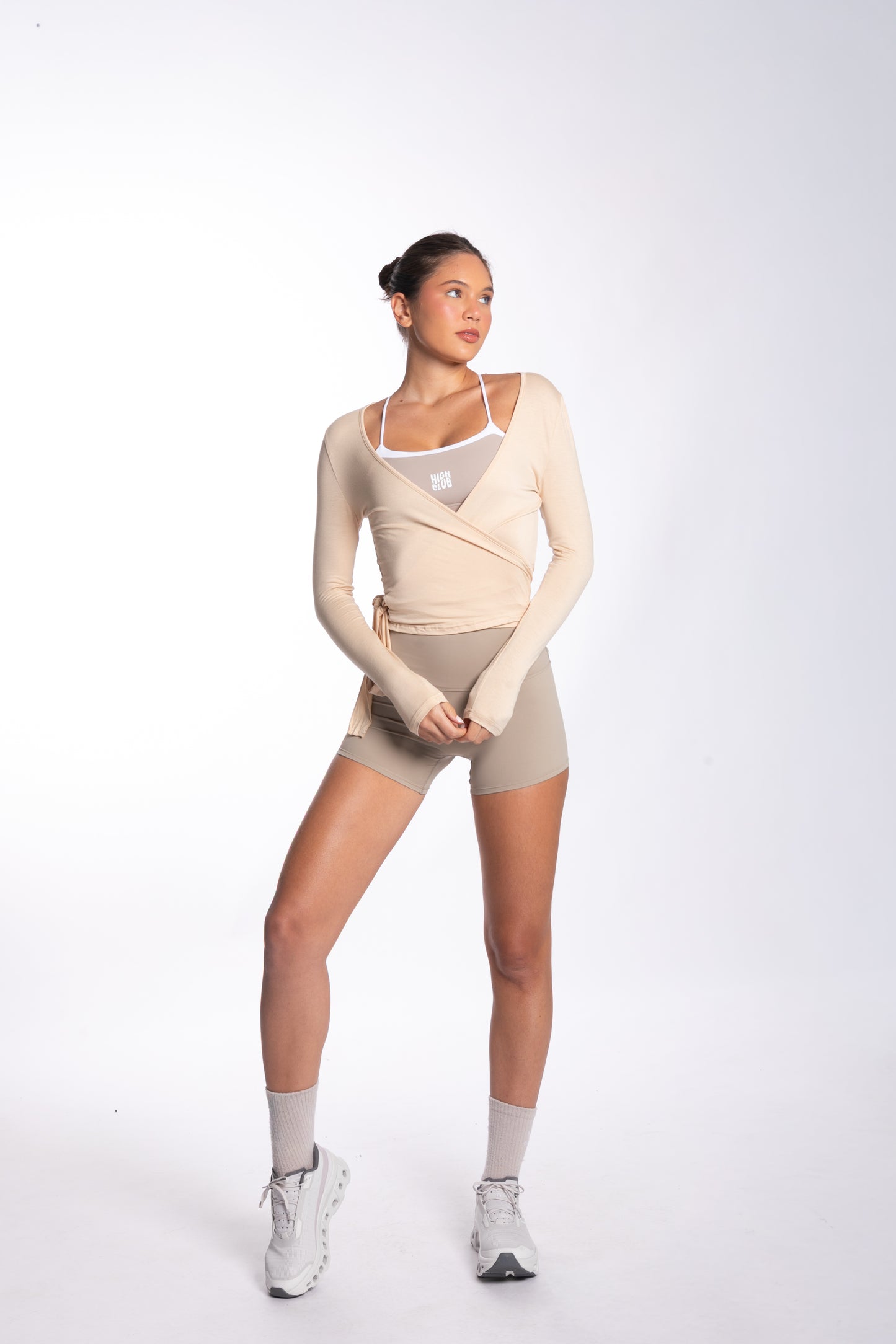 THE WRAP TOP - BEIGE