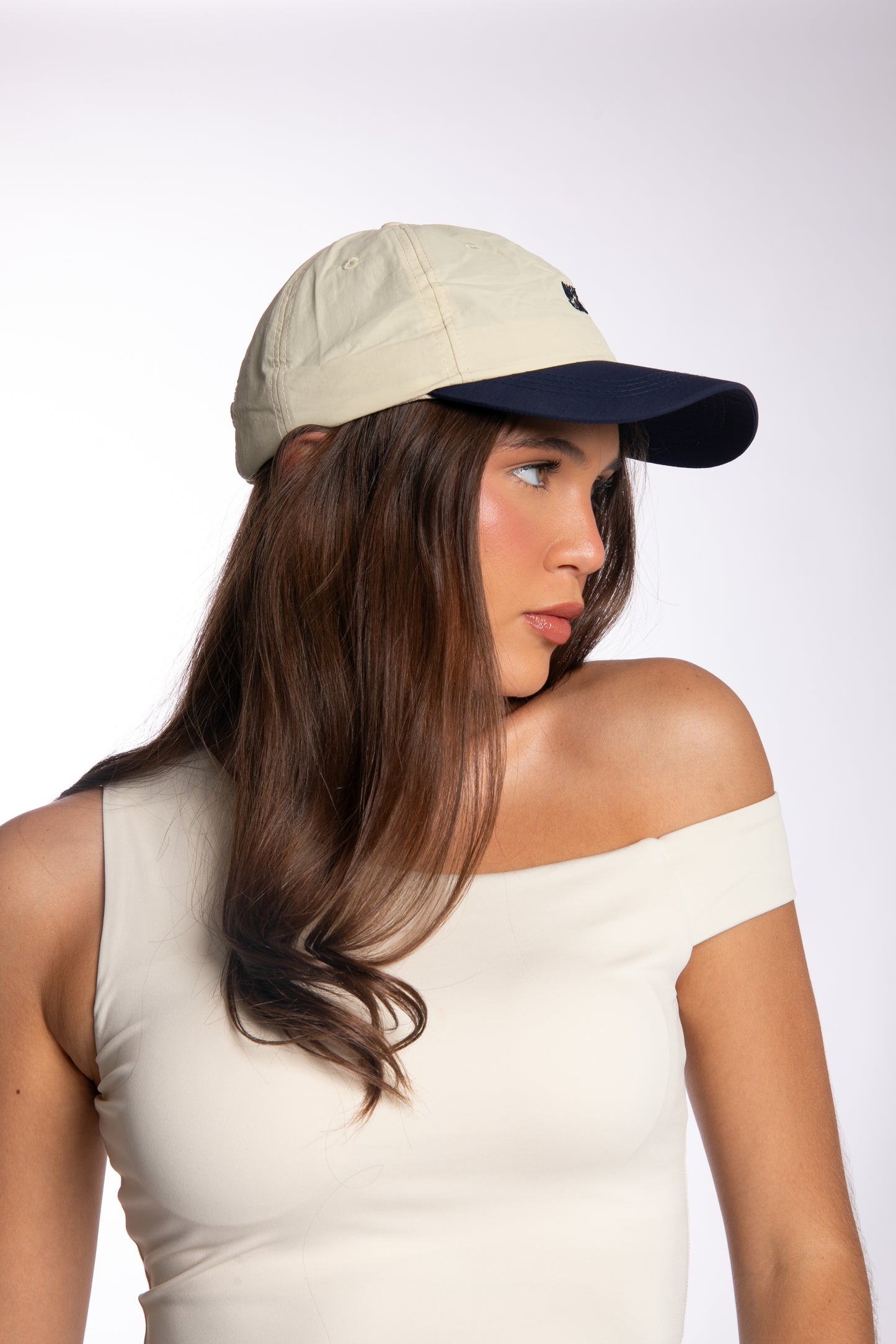 THE WATERPROOF CAP - NAVY & IVORY