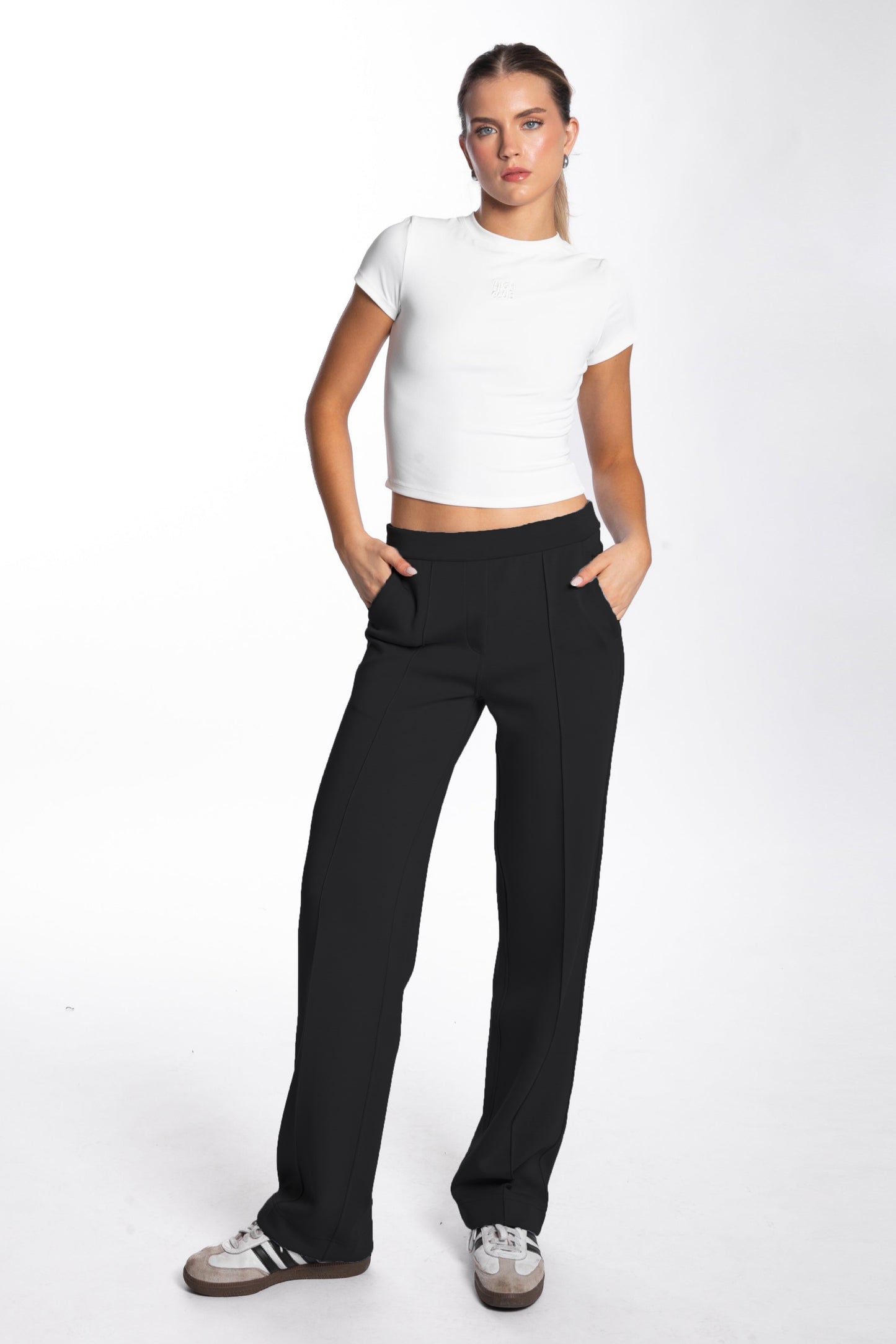 LOS PANTALONES DE SAGA / NEGRO