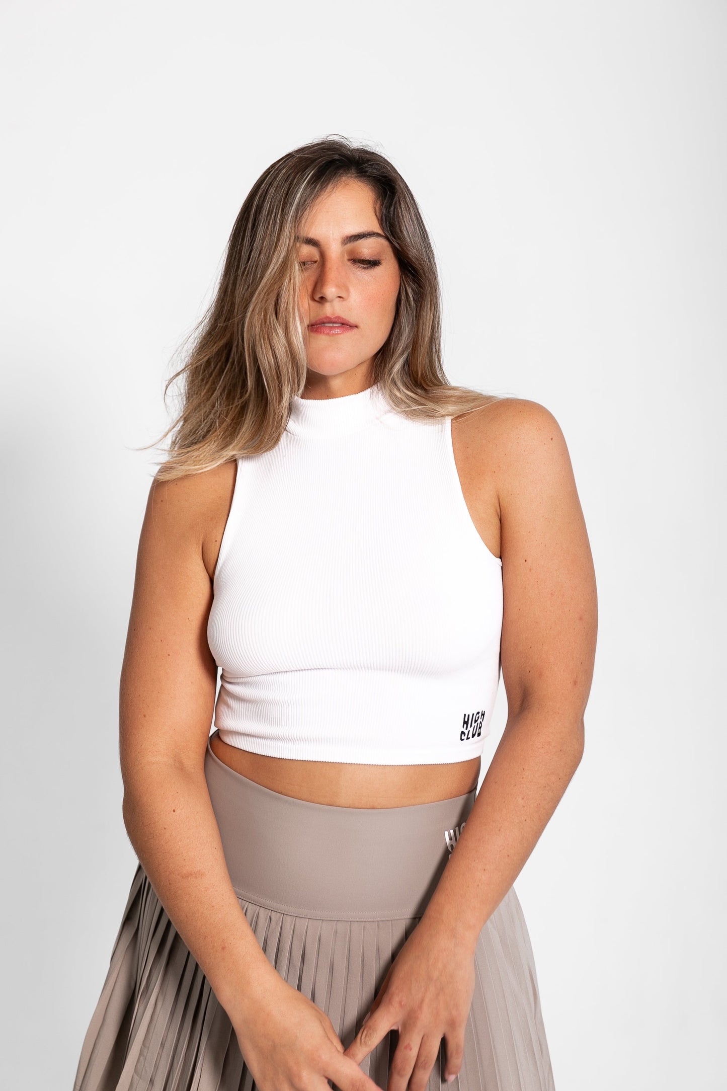 HIGH NECK SARAH CROP TOP / WHITE