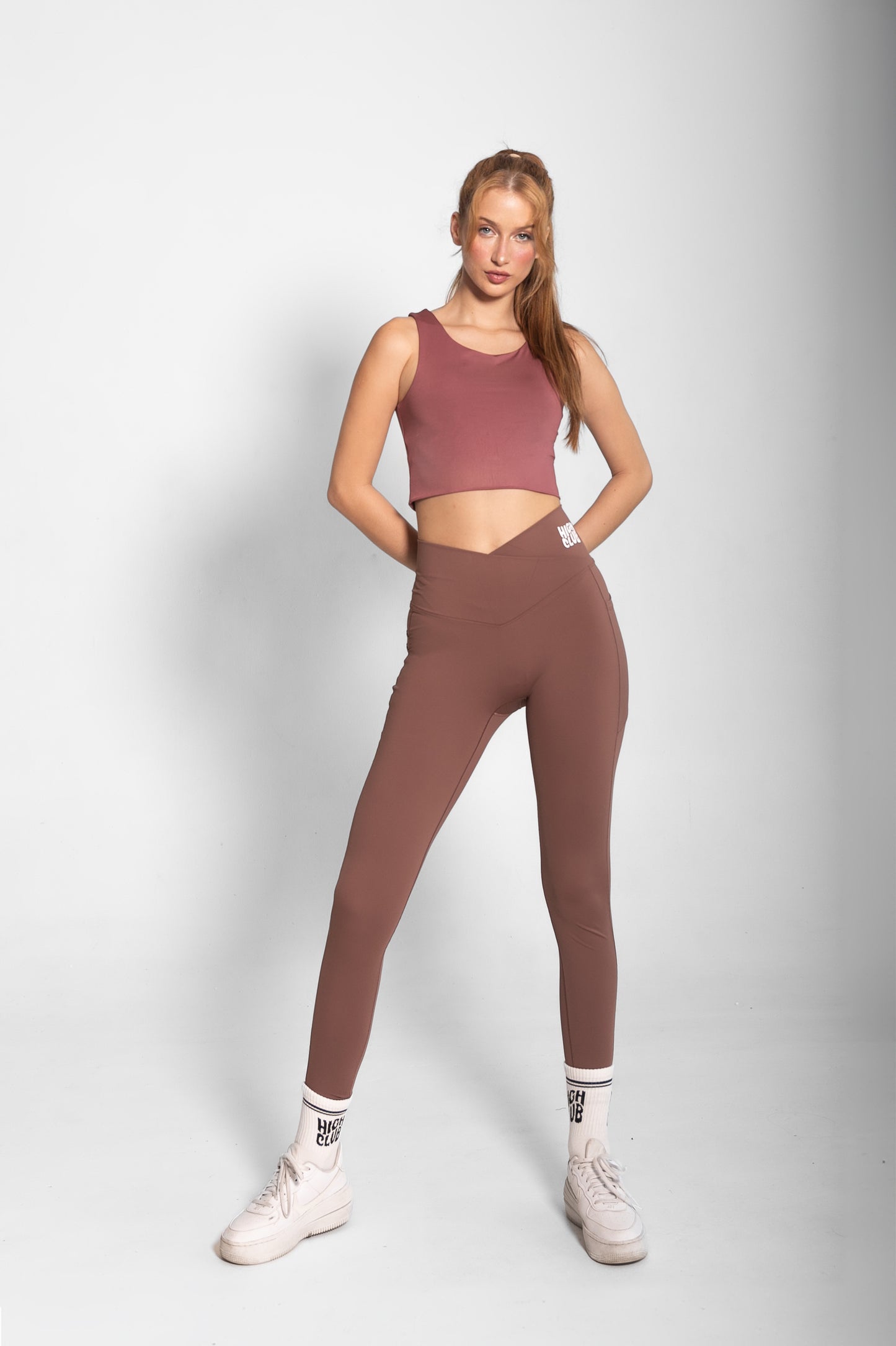 THE SCULPTING LEGGINGS / TAUPE