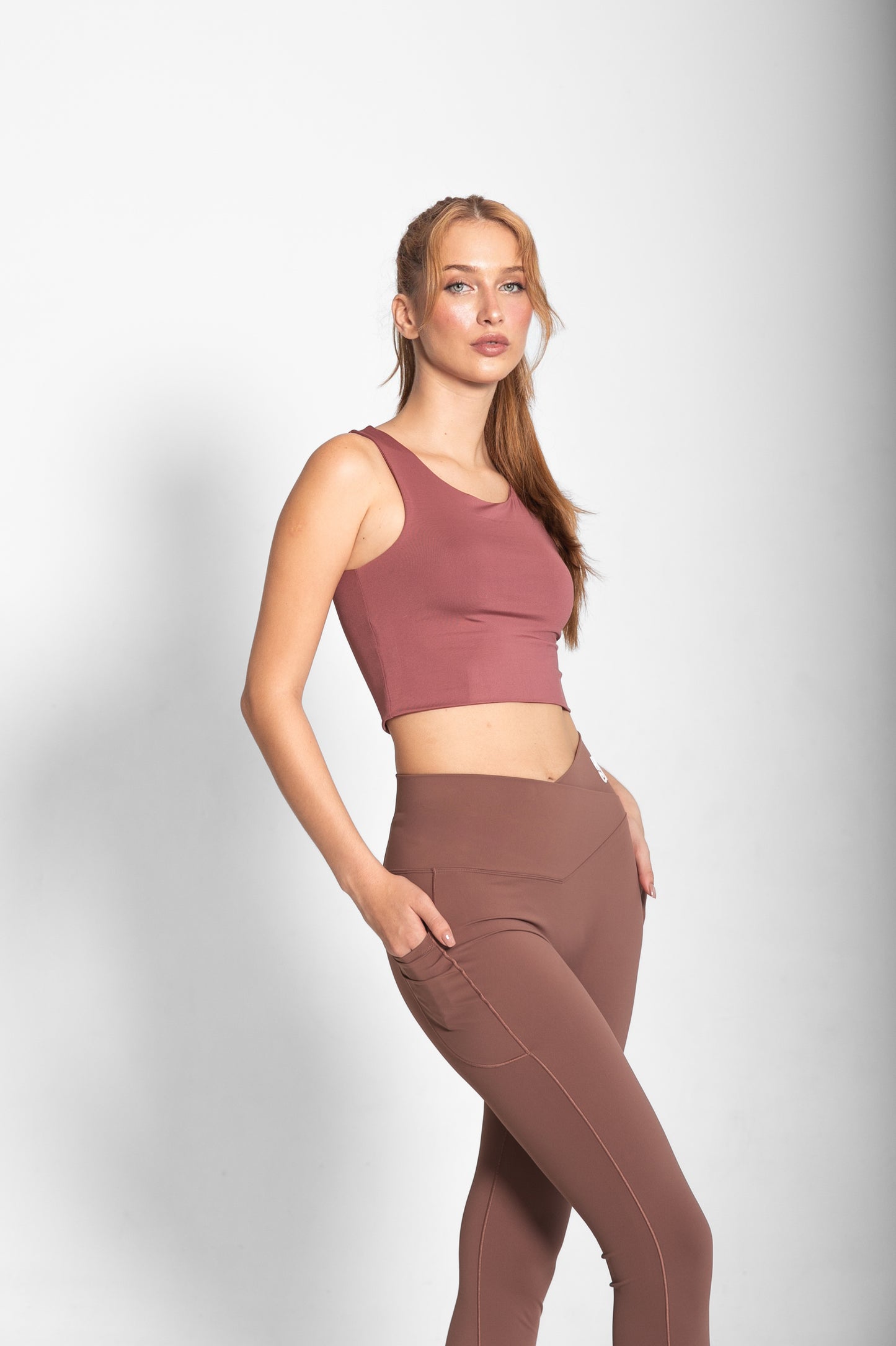 THE SEAMLESS TOP / PLUM