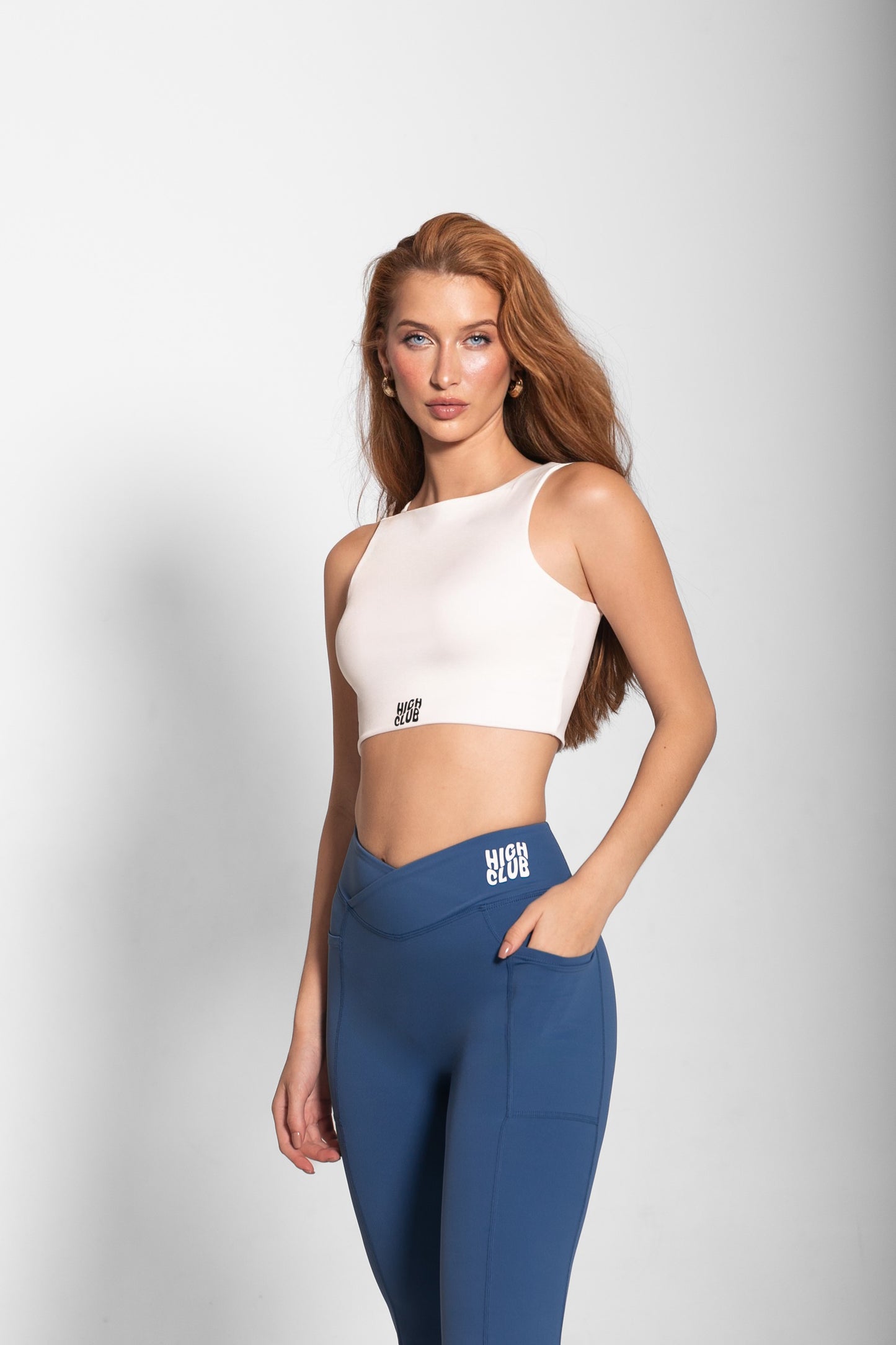 THE SEAMLESS TOP / WHITE