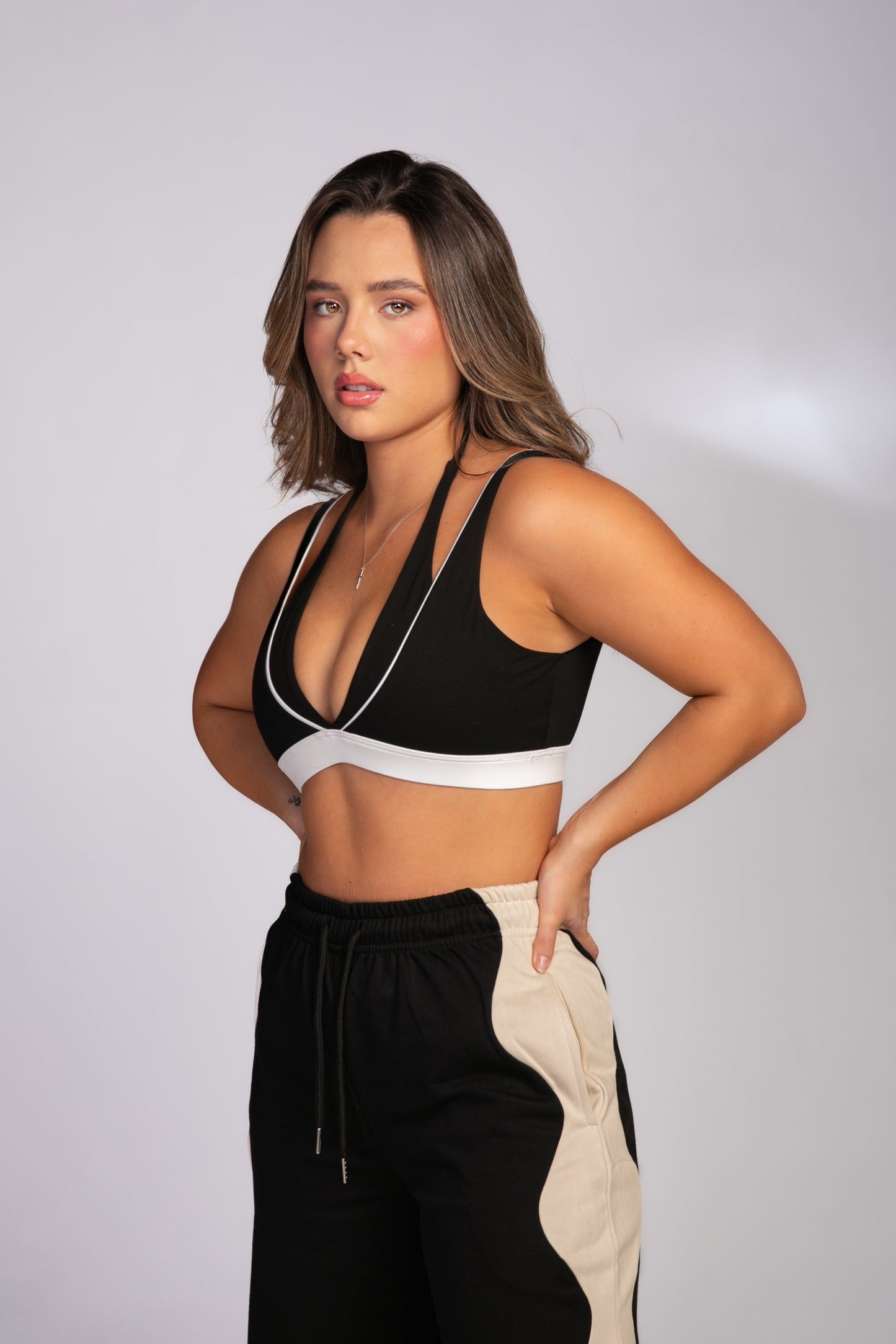 THE PIPPA TOP - BLACK & WHITE