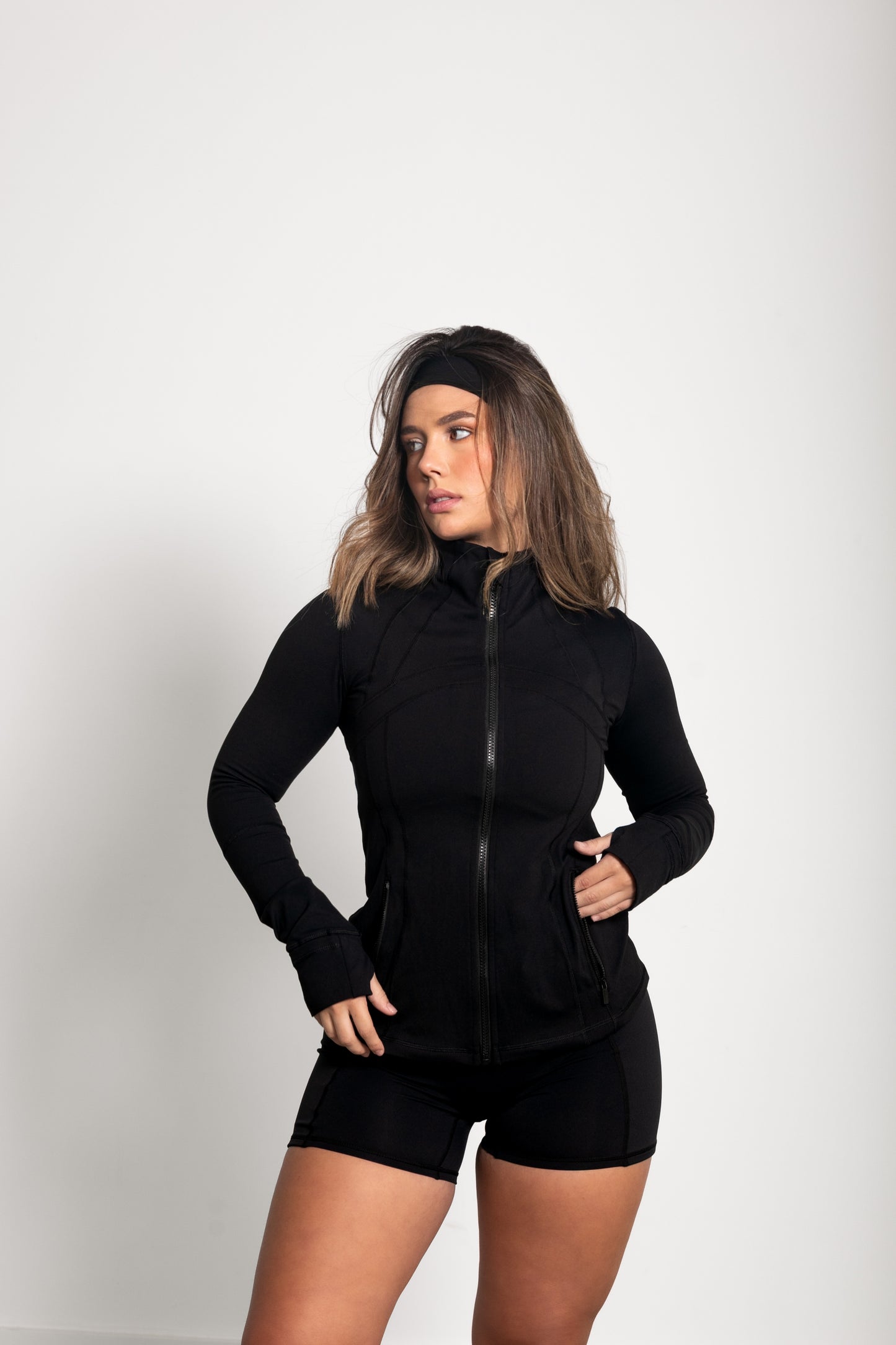 LA CHAQUETA LOLITA / NEGRA