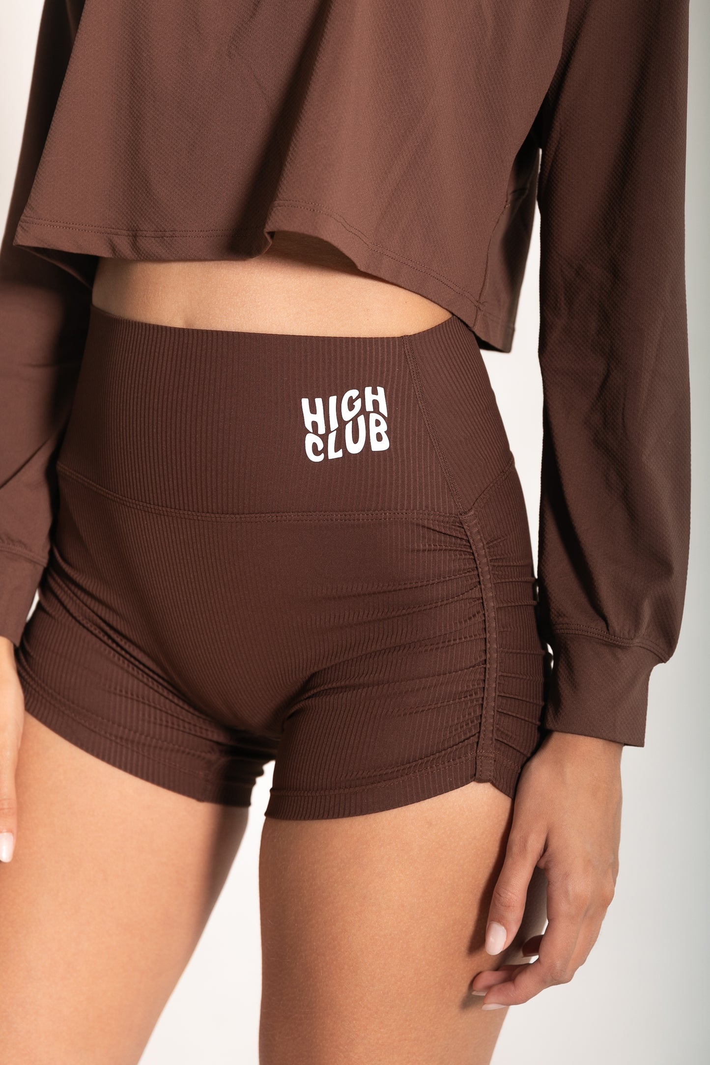 THE RIBBED SHORTS / CHOCOLATE