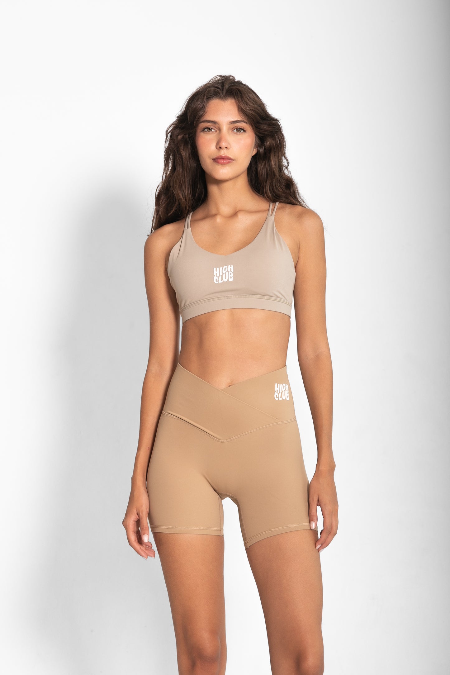 THE SCULPTING SHORTS / BEIGE