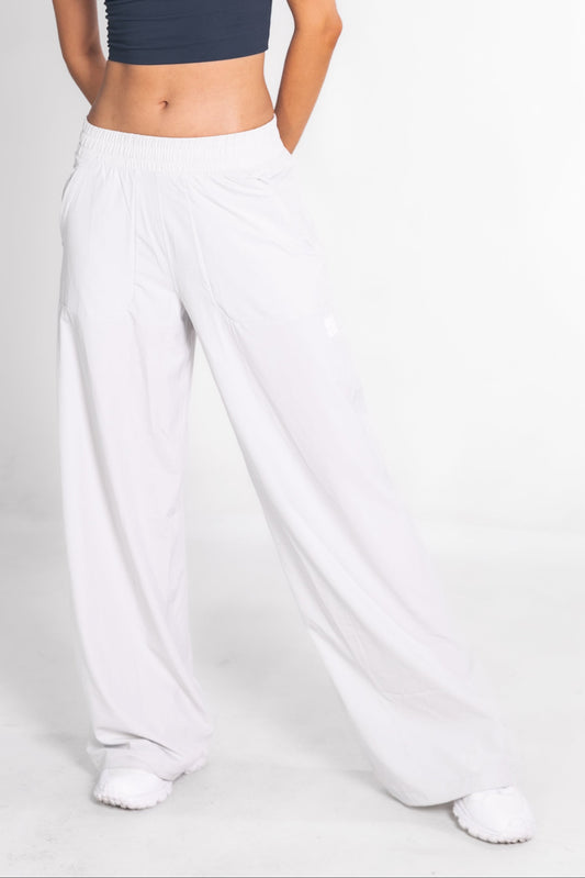 THE JESSIE PANTS - LIGHT GREY