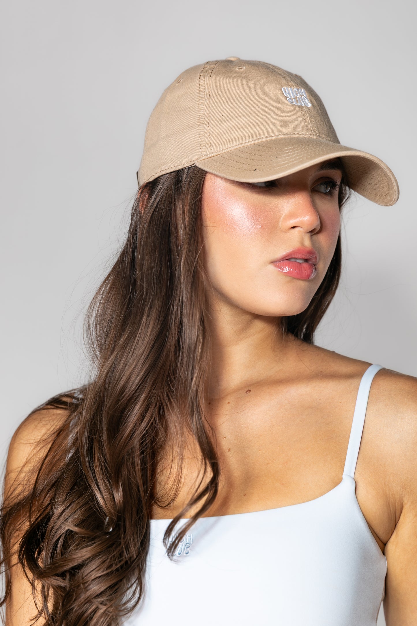 GORRA DE MIEMBROS / BEIGE