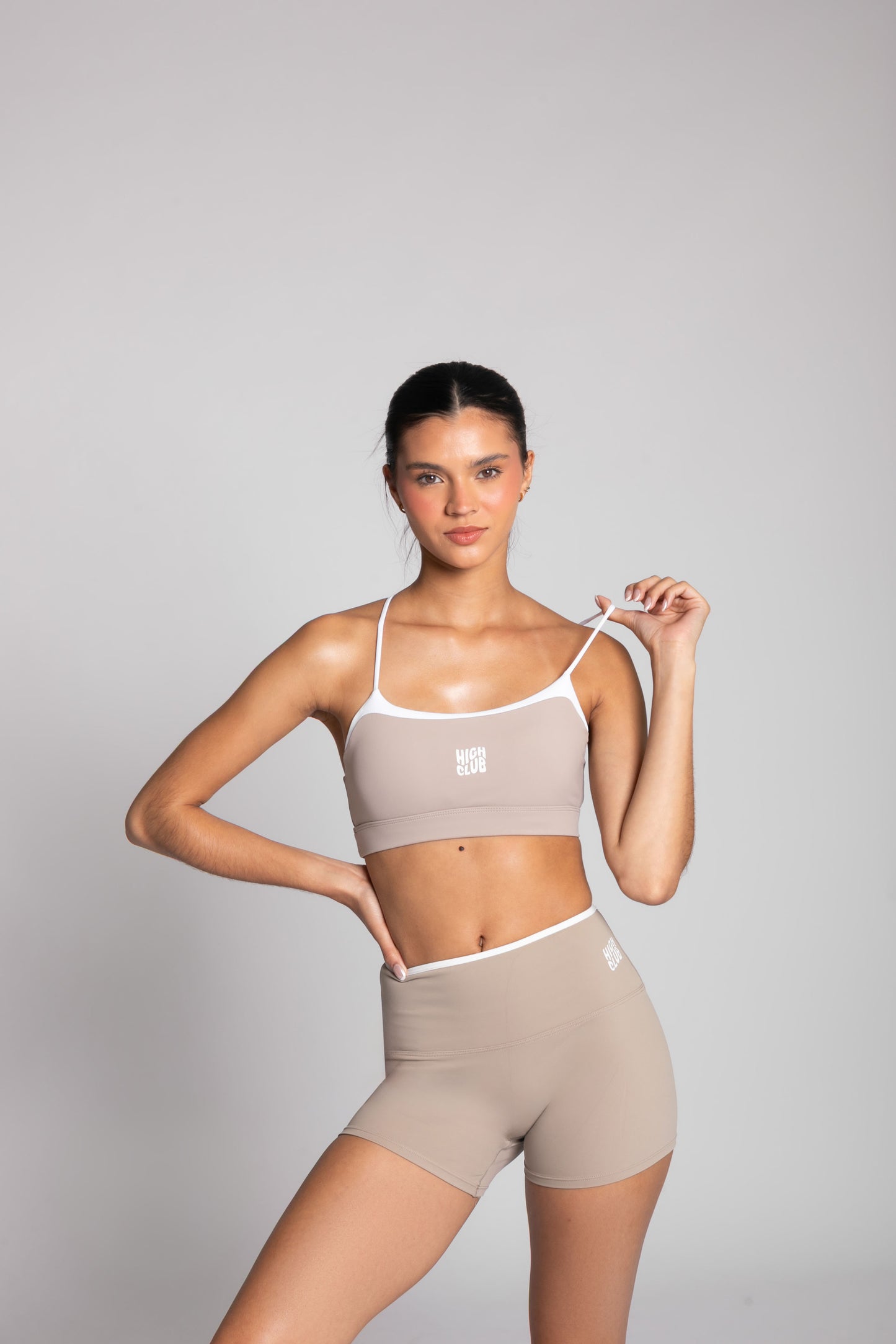 THE TERESA TOP - BEIGE & WHITE